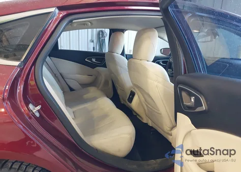 2015 Chrysler 200 Limited из США, поврежденный, VIN 1C3CCCAB3FN521705